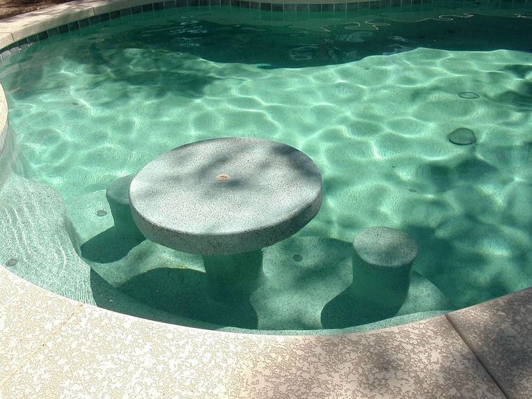 Custom pool seating pool remodeling in Tempe, AZ